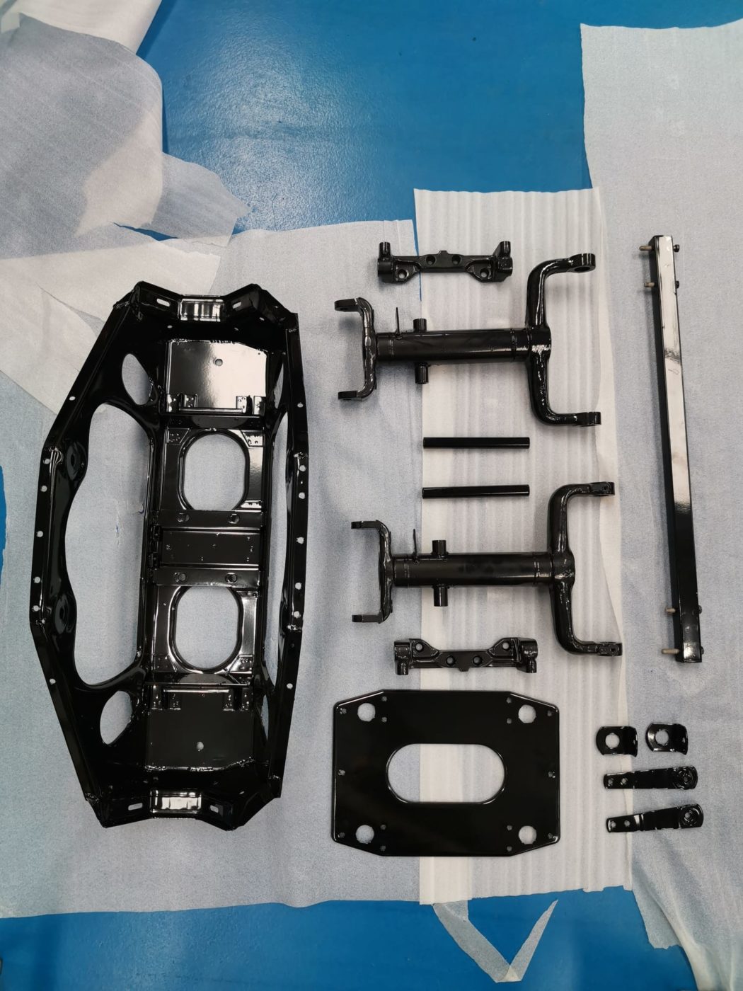 04052021 White Jaguar Etype parts just been powder coated and back from Abbey blasters 4 1