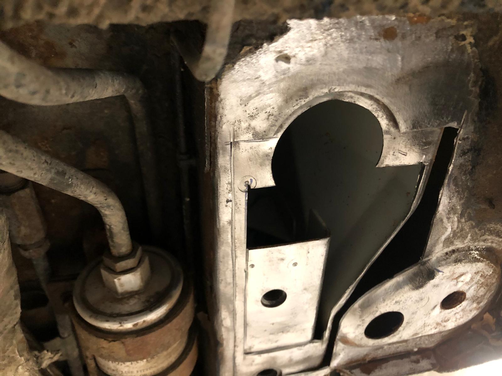 05052021 Jaguar XK8 rust repair 10 2 1