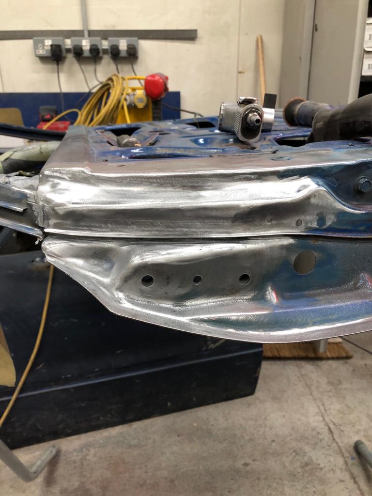 05052021 Toyota Hilux 1 2