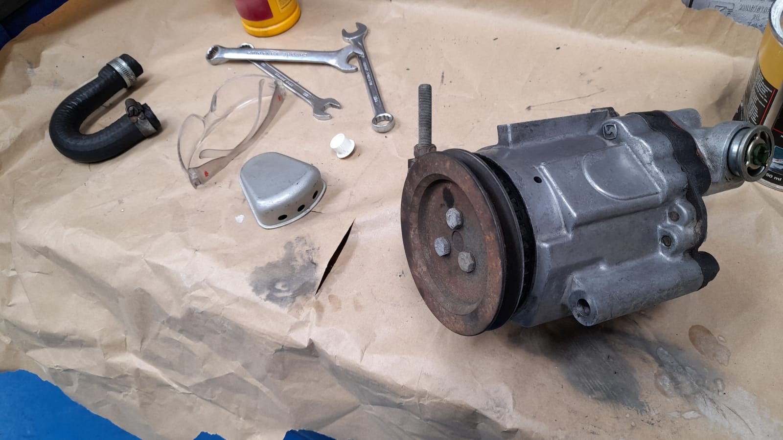 06052021 Lada 1200 changing wheel bearing 13 1