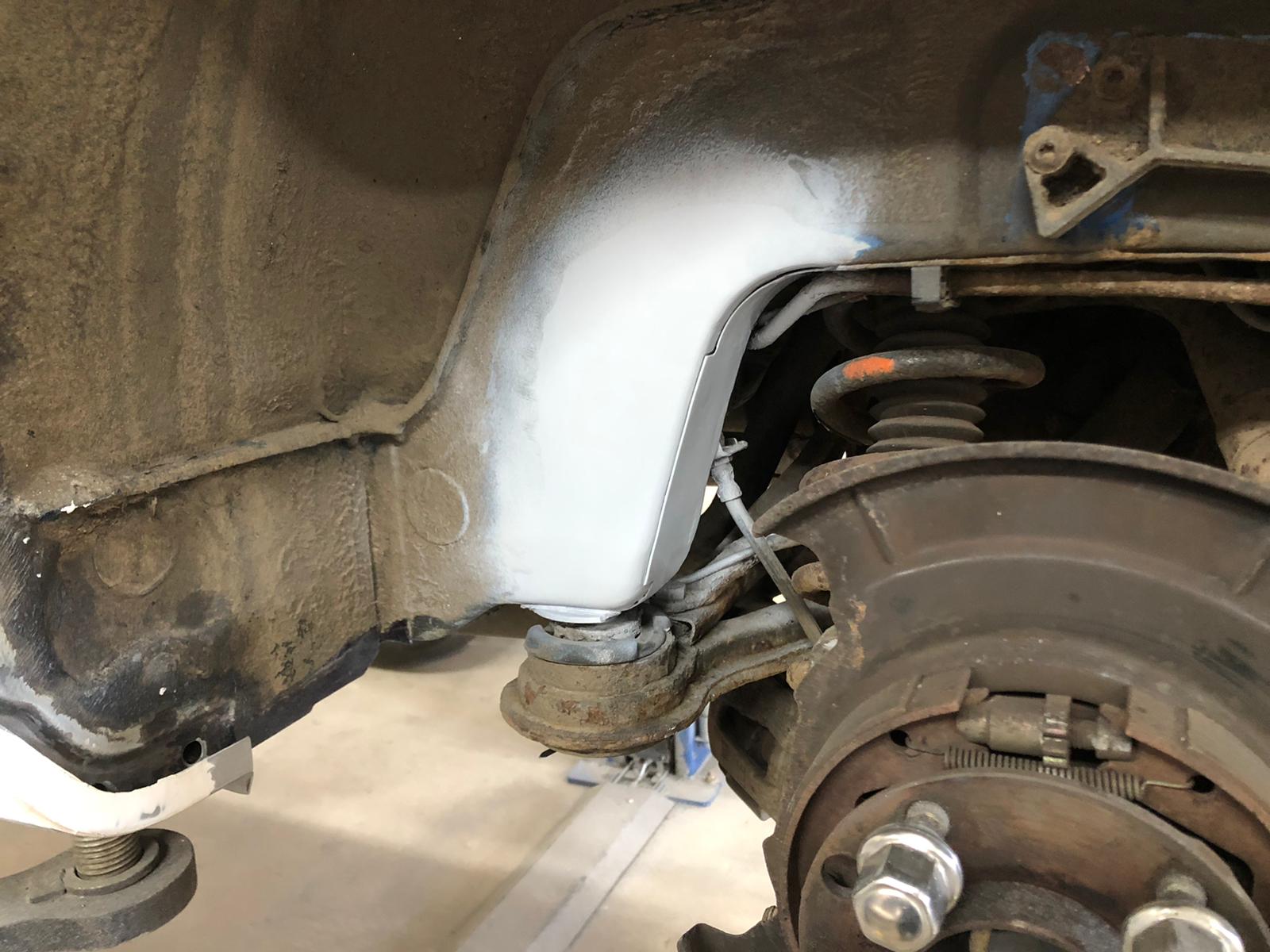 07052021 Jaguar XK8 Rotten left hand subframe mounting pointchassis leg 25