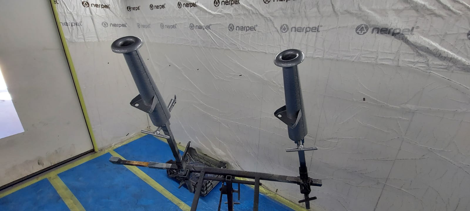 12052021 White Etpe internal parts painted 12 1