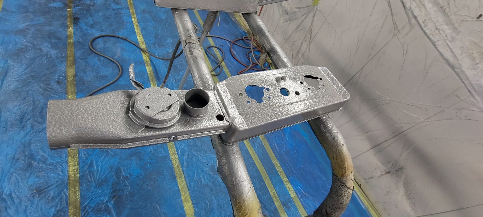 12052021 White Etpe internal parts painted 21 1