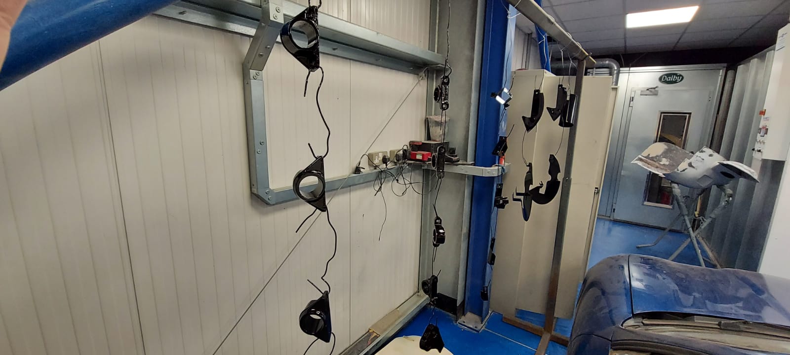 12052021 White Etpe internal parts painted 8 1