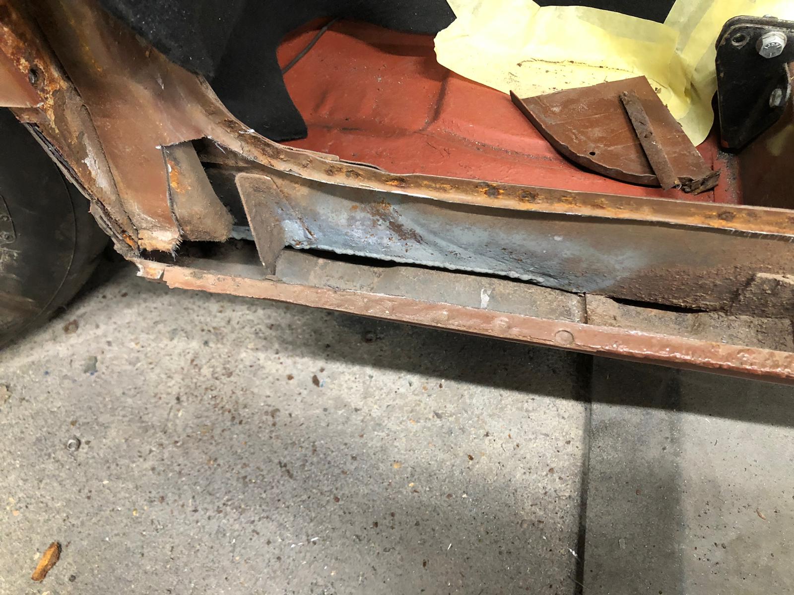 13052021 1275 GT brown mini sill repair 19