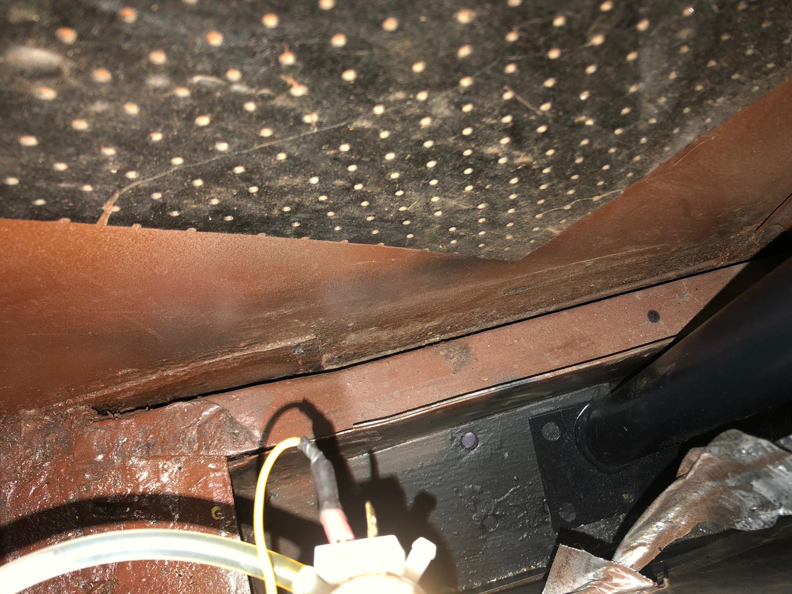 13052021 1275 GT brown mini sill repair 6