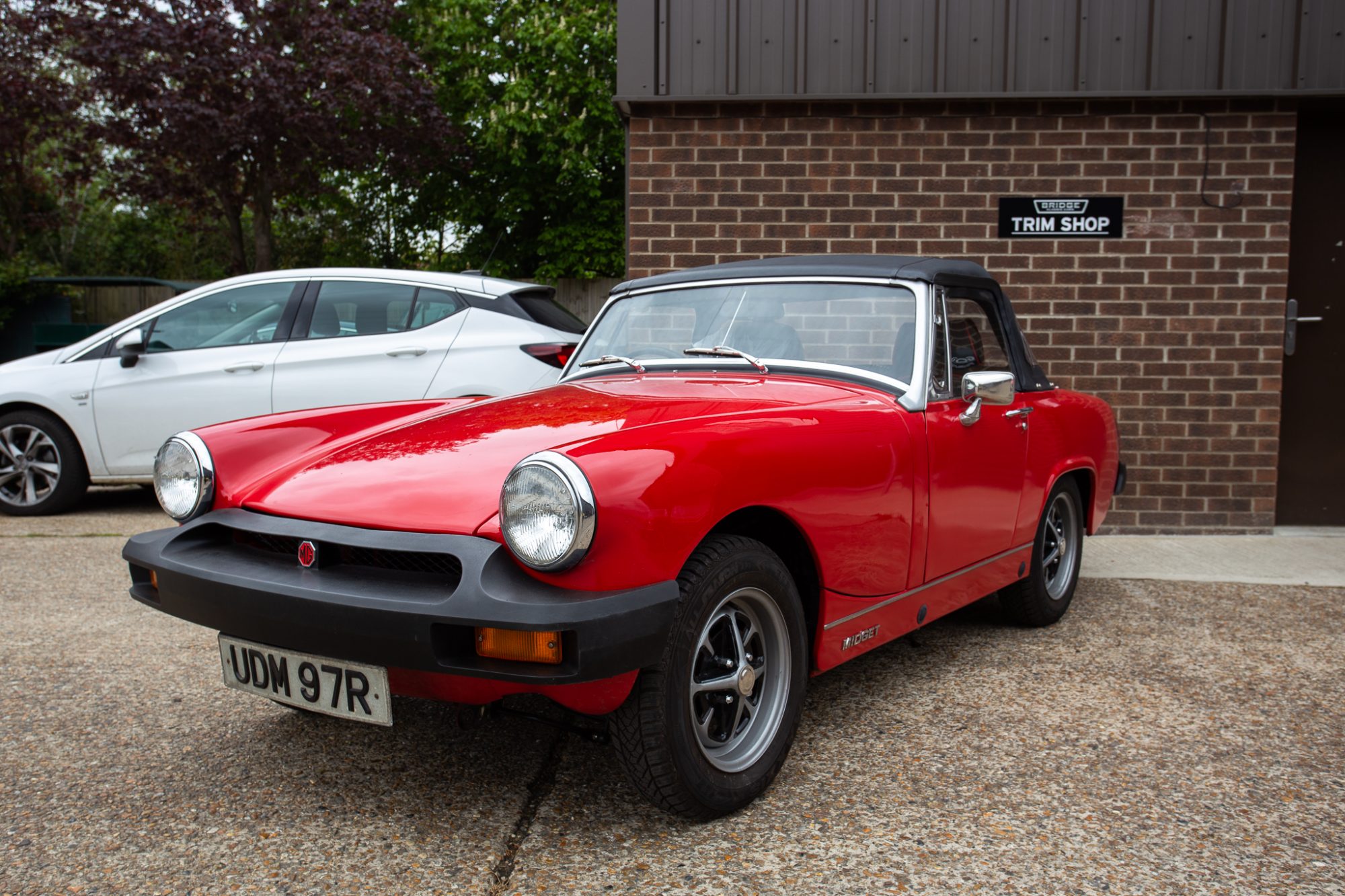 14052021 MG Midget leaving 1 1