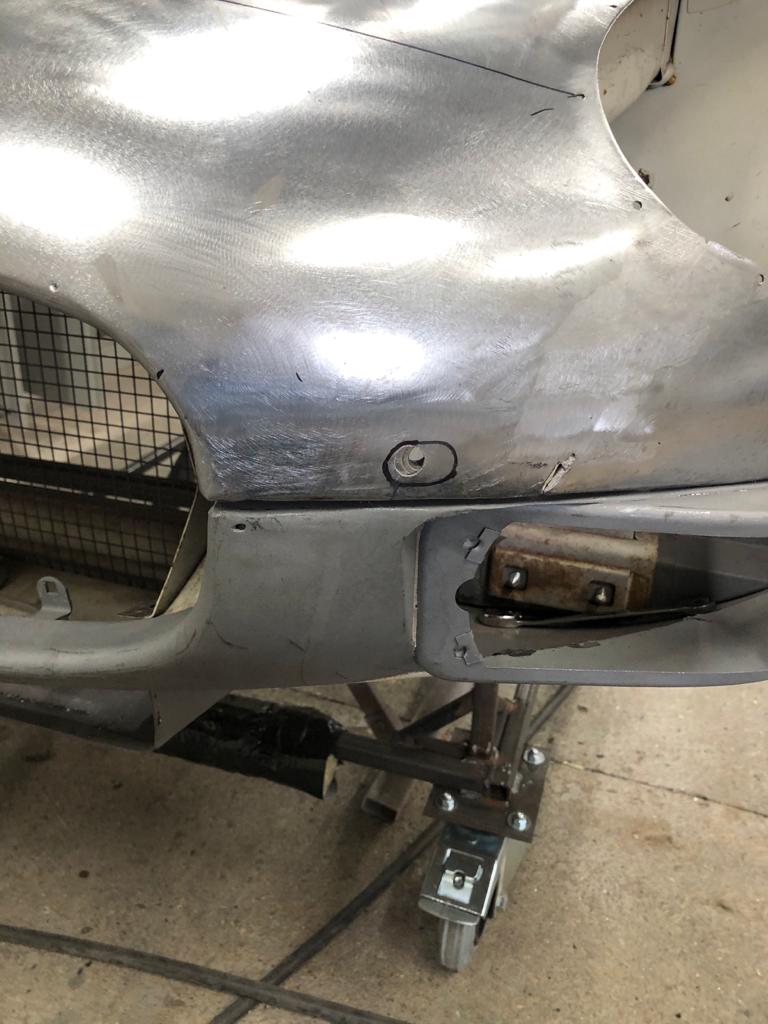 17052021 White Etype shrinking bonnet 8 1