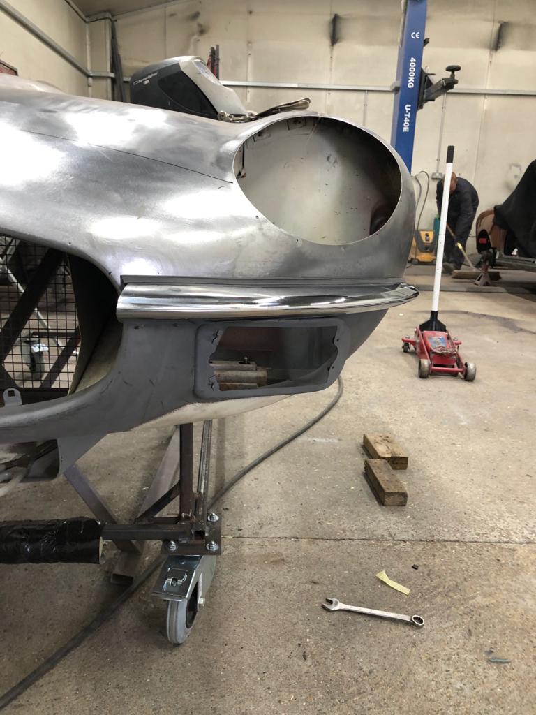 17052021 White Etype shrinking bonnet 9 1