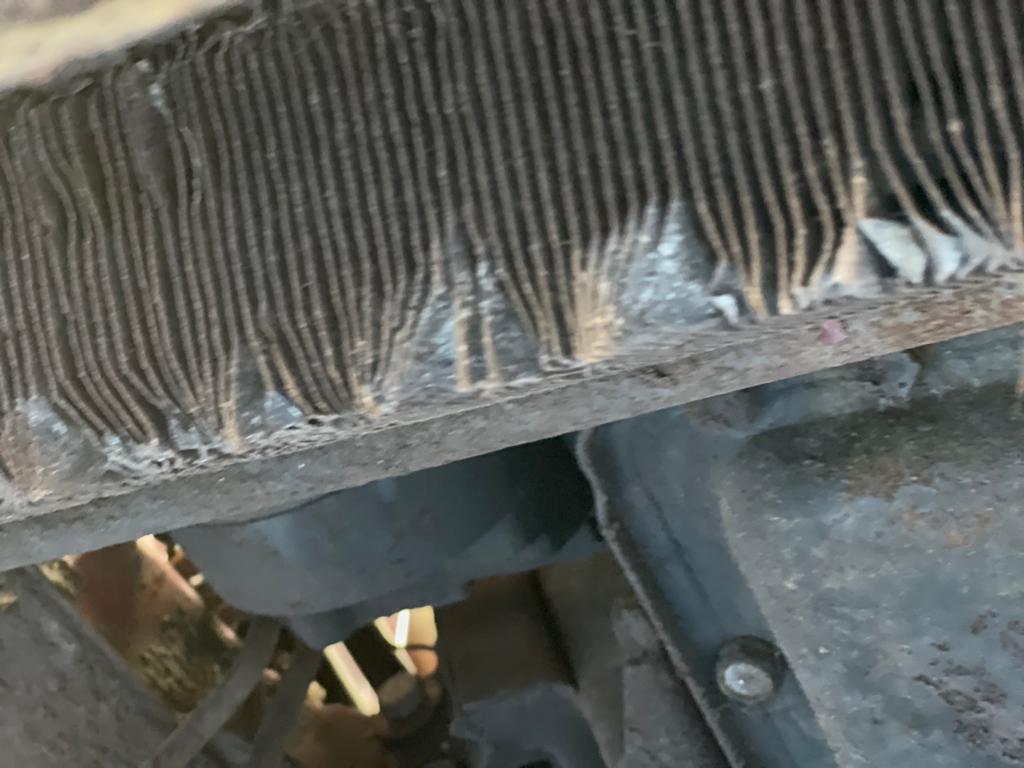 19052021 Maroon Stag oil leak evidence 2 1