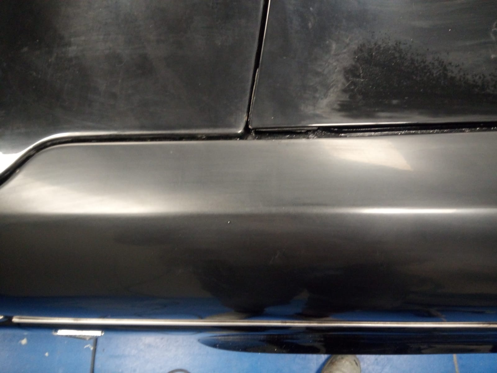 20052021 Ford Anglia dull hazed paint work has been lightly sanded and polished to bring back the shine 2 1