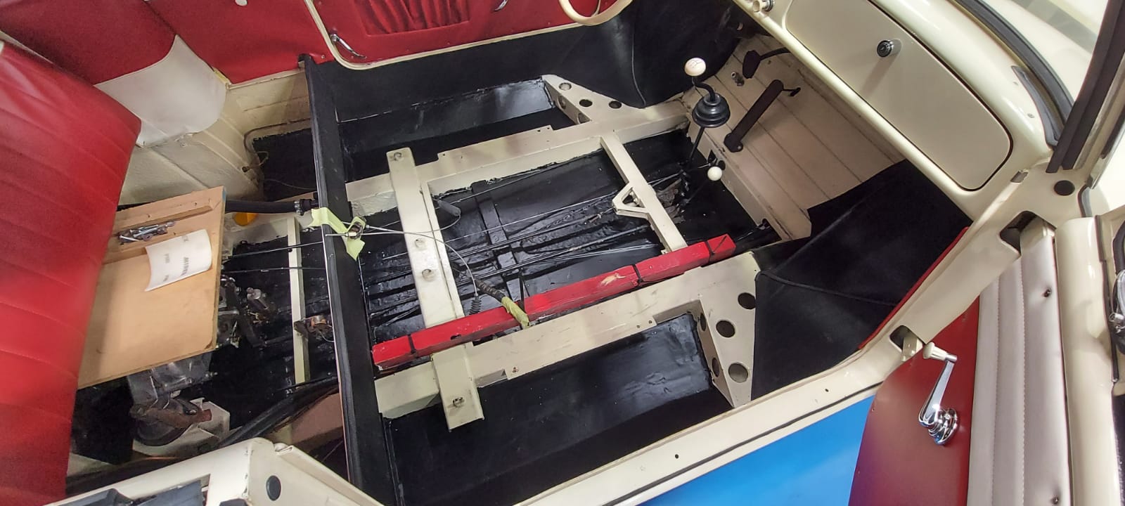 28052021 Amphicar floor painted 1 1