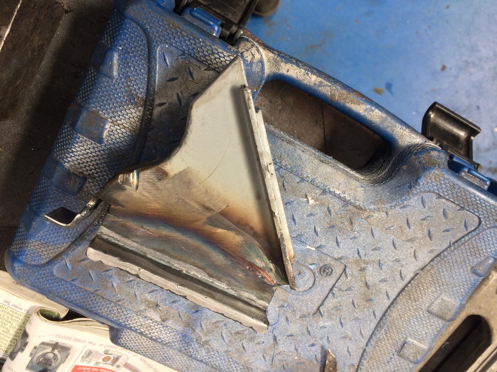 28052021 Fiat 500 Abarth demister modification 3 1