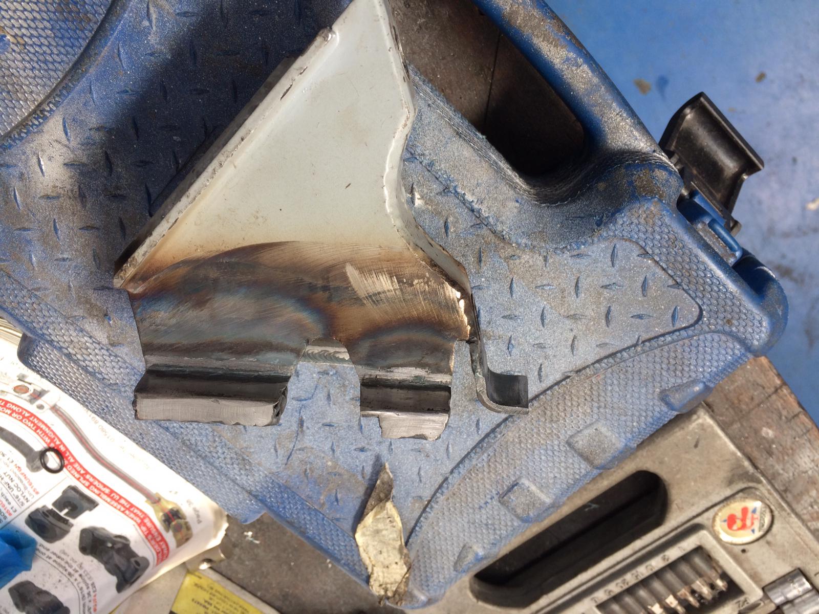 28052021 Fiat 500 Abarth demister modification 6 1