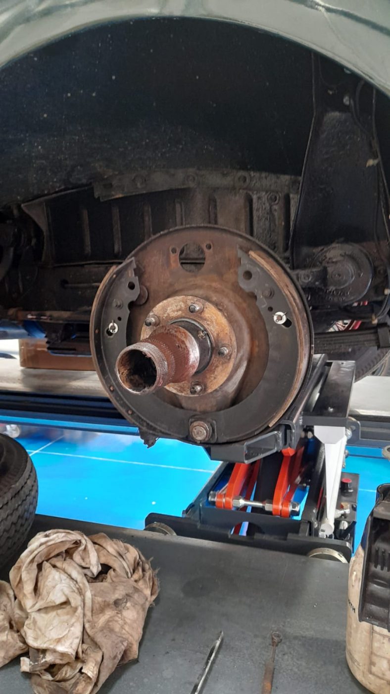 01072021 Triumph Dolomite wheel cylinders 4 1