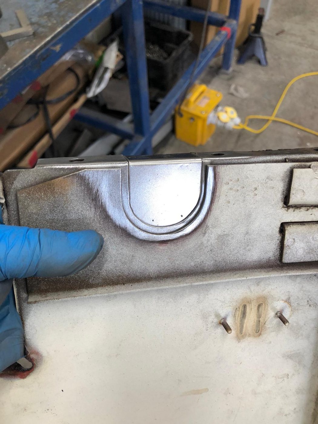 02062021 White Etype Jaguar lead and hole detection 33 1