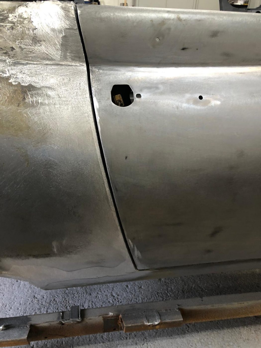 02062021 White Etype Jaguar lead and hole detection 4 1