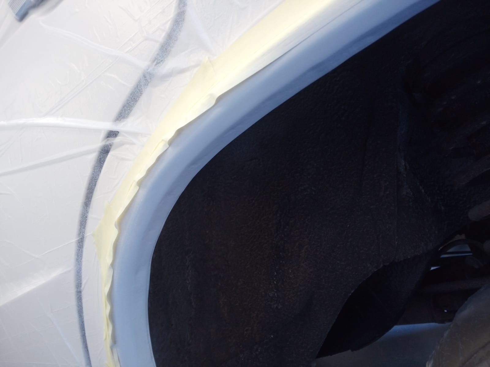 03062021 Lada rear wheel arch damaged from loosing rear wheel whilst driving repaired primed and painted 5 1