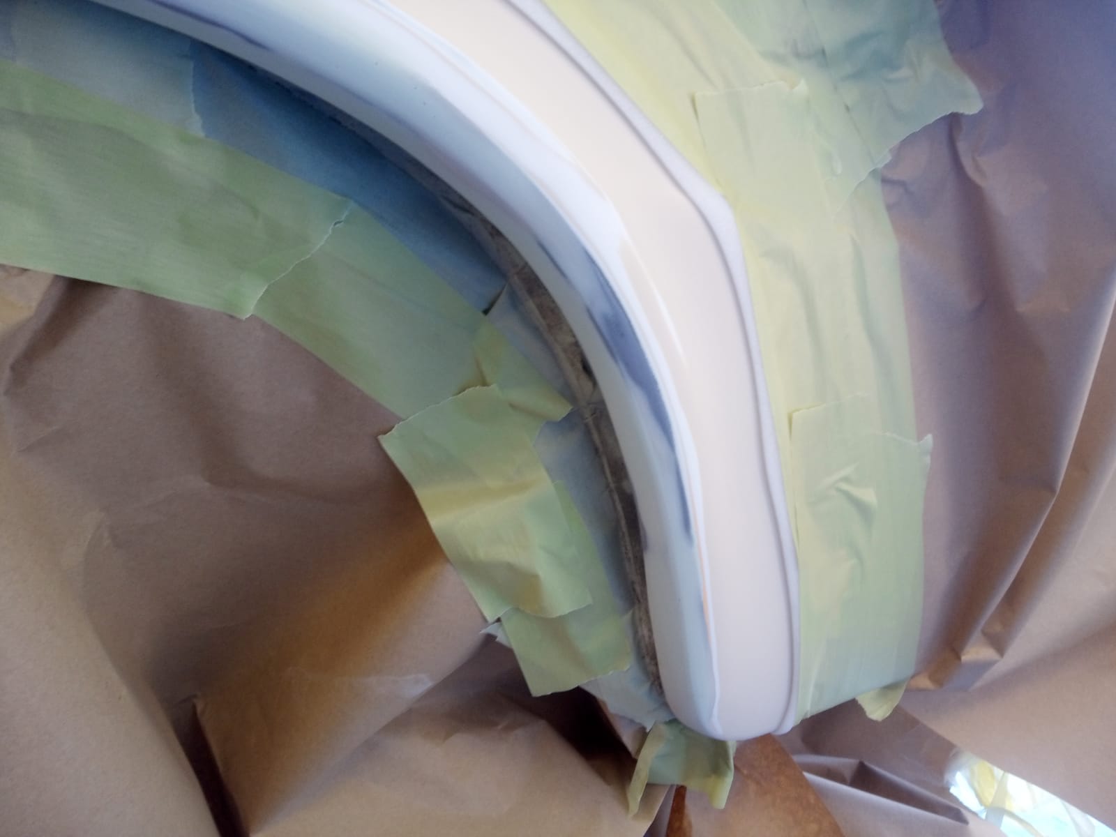 03062021 Lada rear wheel arch damaged from loosing rear wheel whilst driving repaired primed and painted 9 1