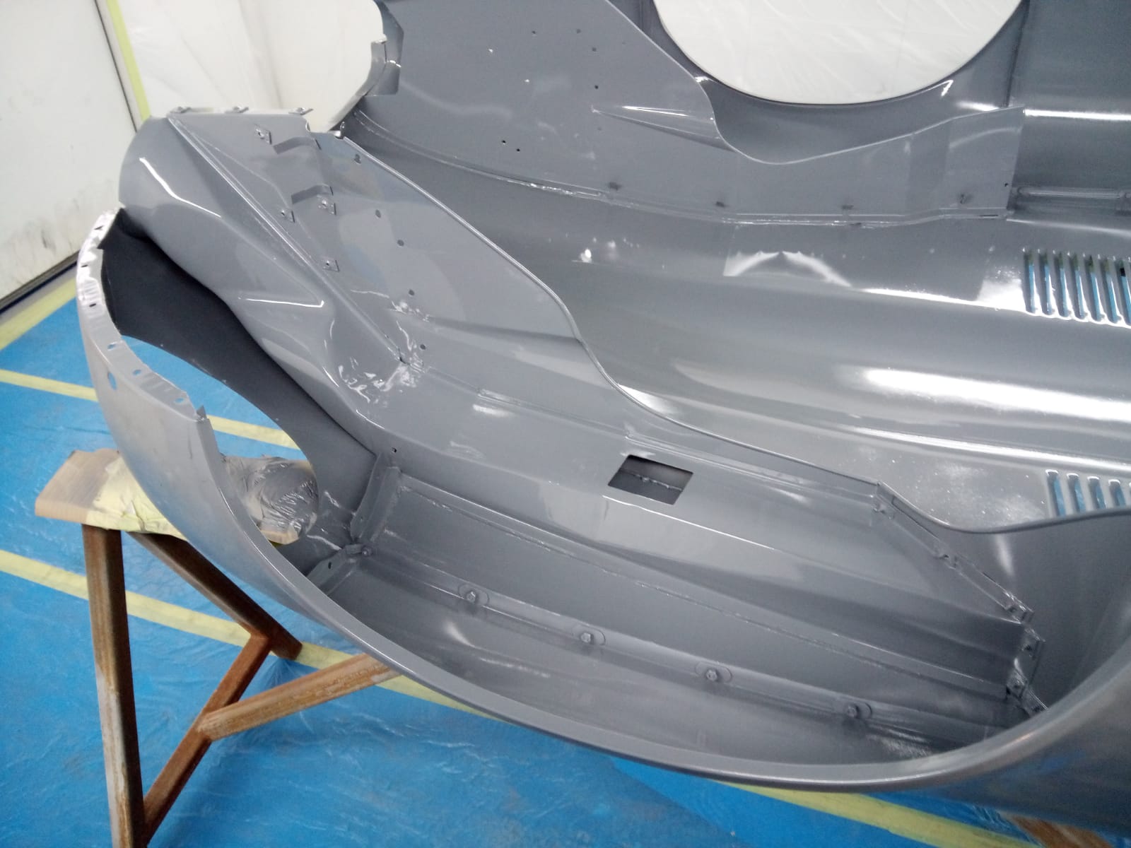14062021 White Jag e type bonnet stripped down and in epoxy primer 20 1