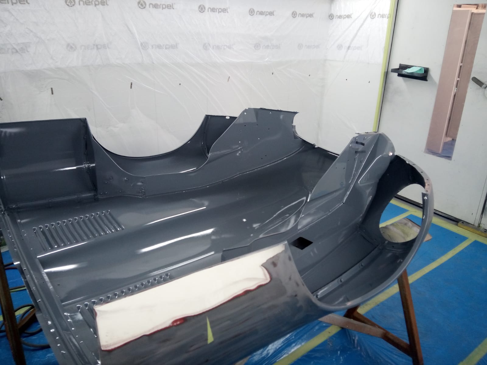 14062021 White Jag e type bonnet stripped down and in epoxy primer 23 1