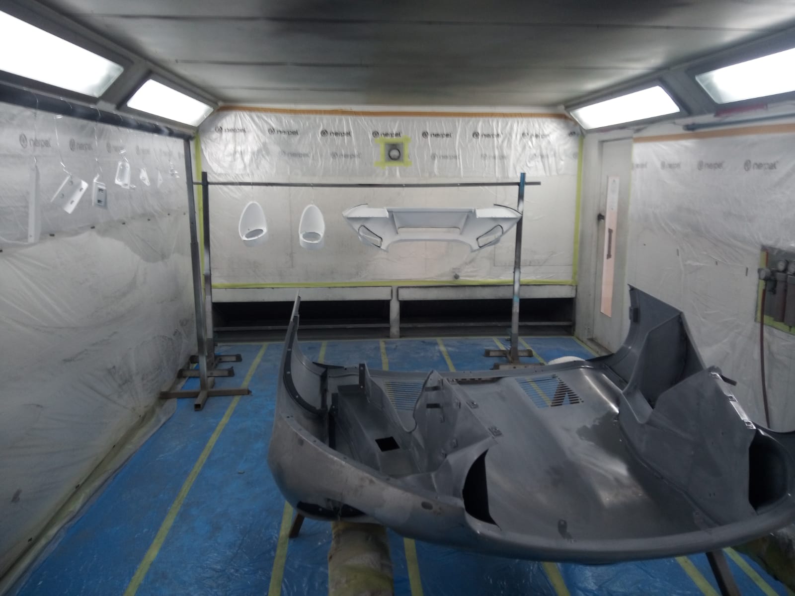14062021 White Jag e type bonnet stripped down and in epoxy primer 28 1