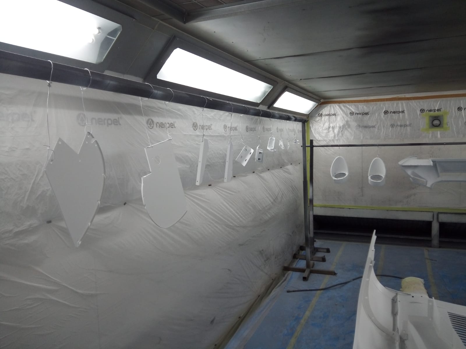 14062021 White Jag e type bonnet stripped down and in epoxy primer 4 1