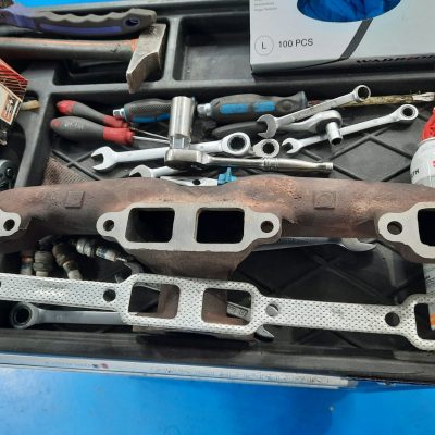 16062021 - Bristol exhaust manifold refacing due to leaking. And new spark plugs (4)