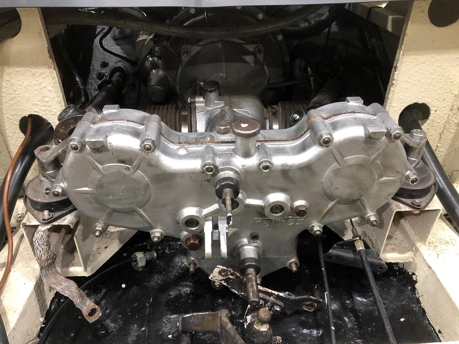 17062021 Amphicar Gearbox taken out 1 1