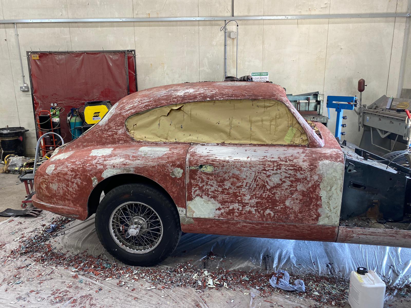 17062021 Aston Martin DB2 stripping paint off 14 1