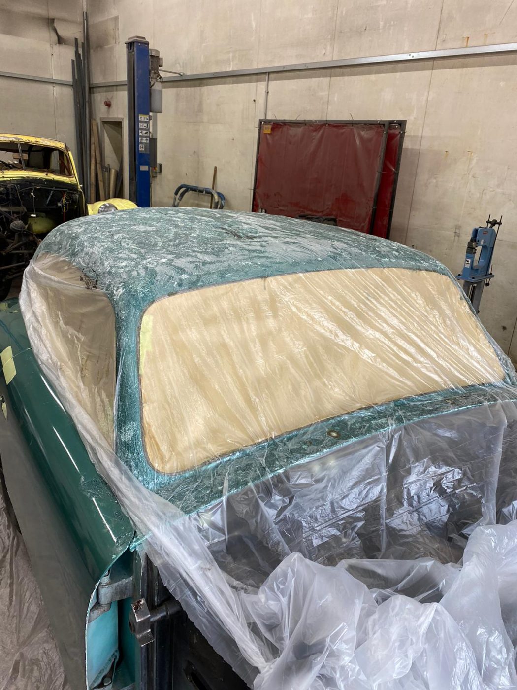 17062021 Aston Martin DB2 stripping paint off 5 1