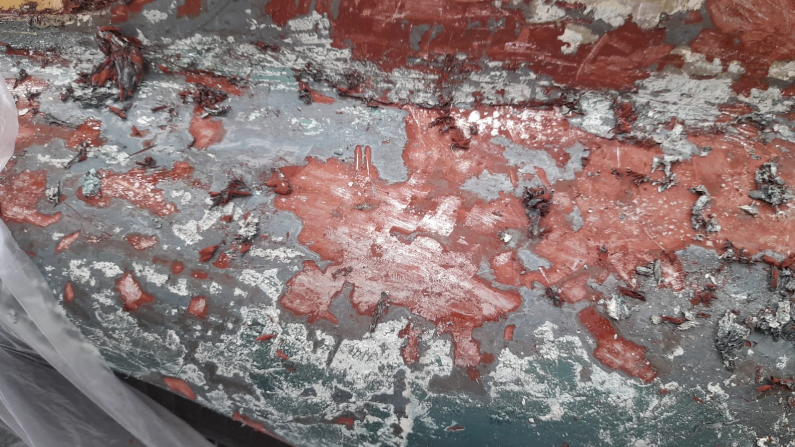 17062021 DB24 paint stripping 7 1