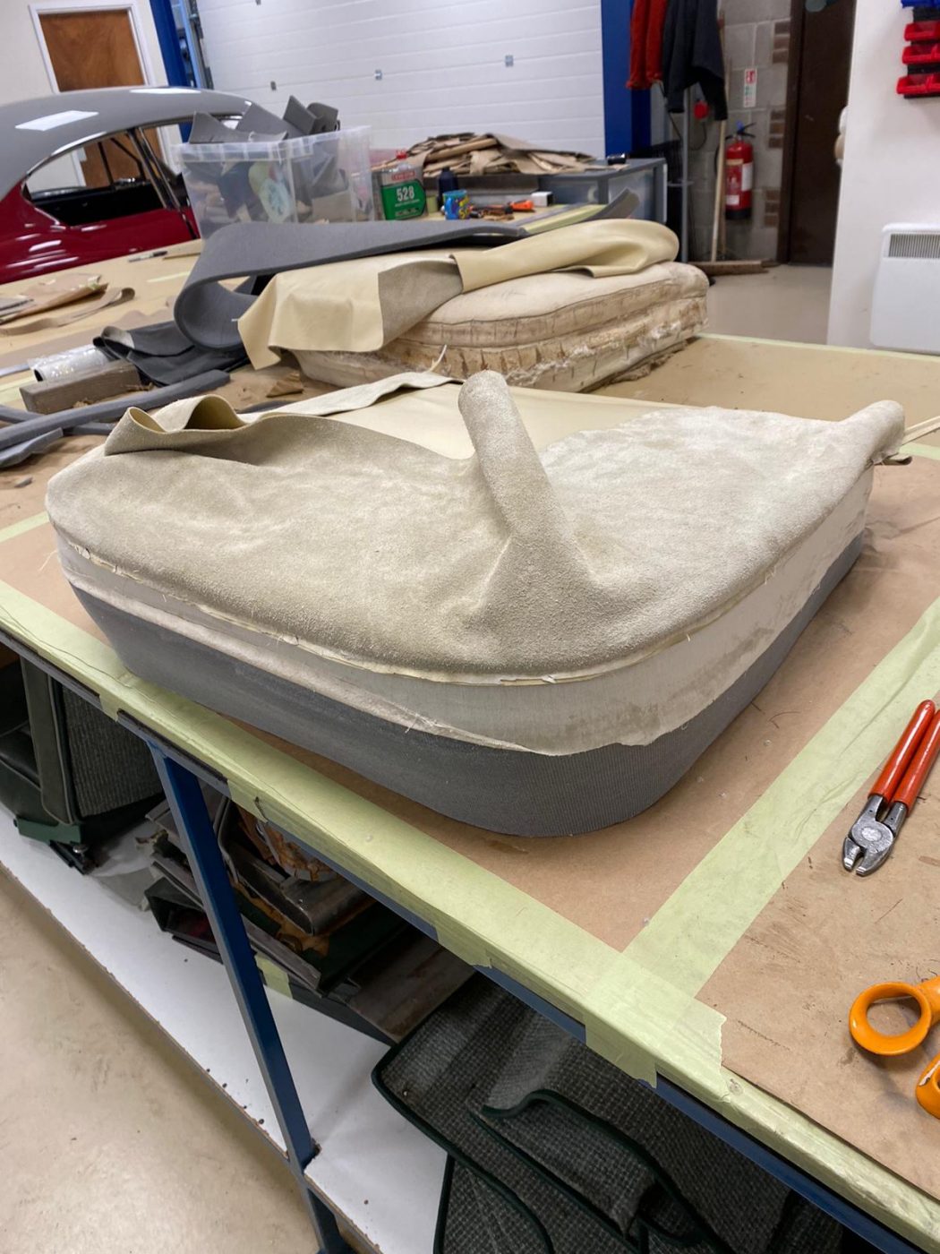 18052021 Bentley fitting new cover to front base seat 4 1