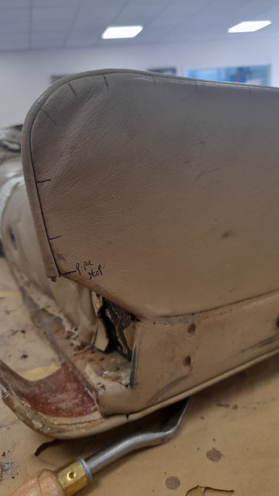 22042021 Bentley seat cover Lydia 8 1