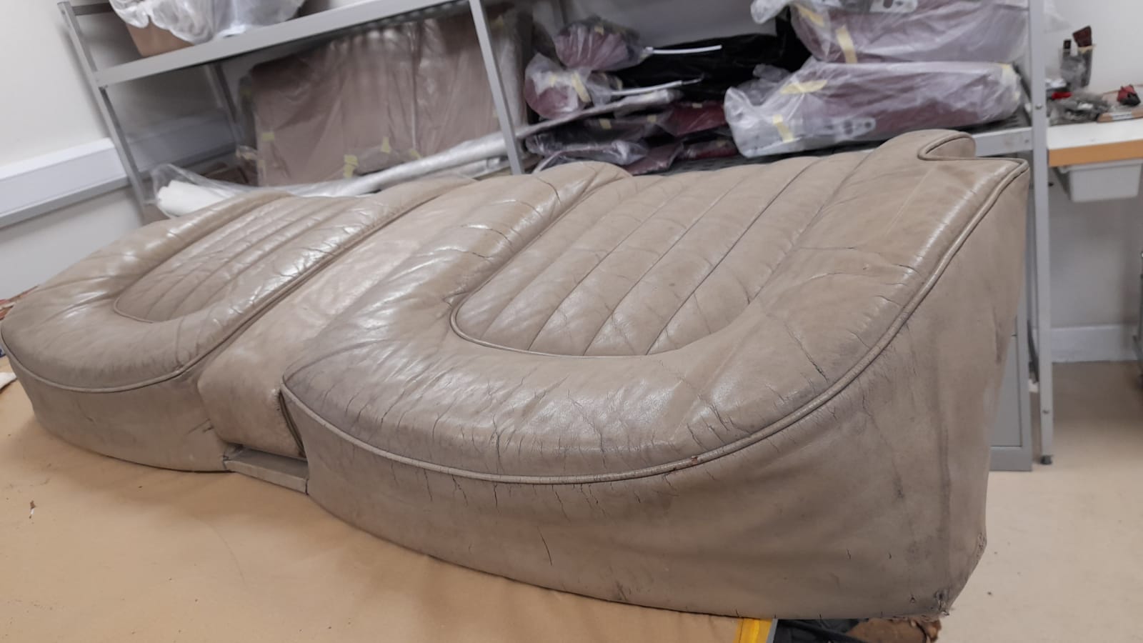 27032021 Bentley seat lydia back squab and skirt 2 1