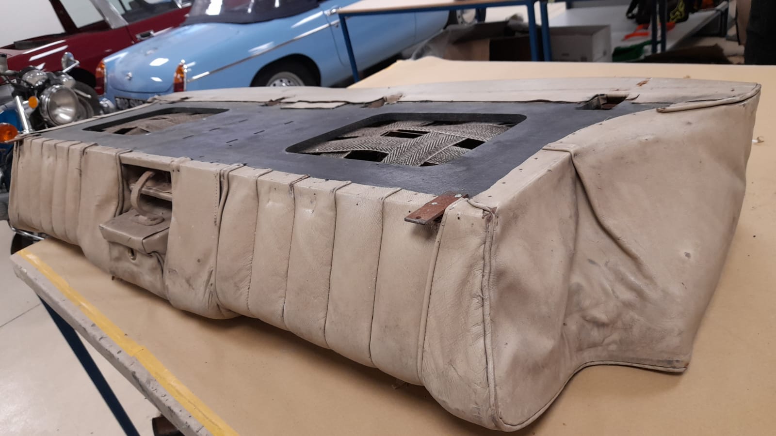 27032021 Bentley seat lydia back squab and skirt 4 1