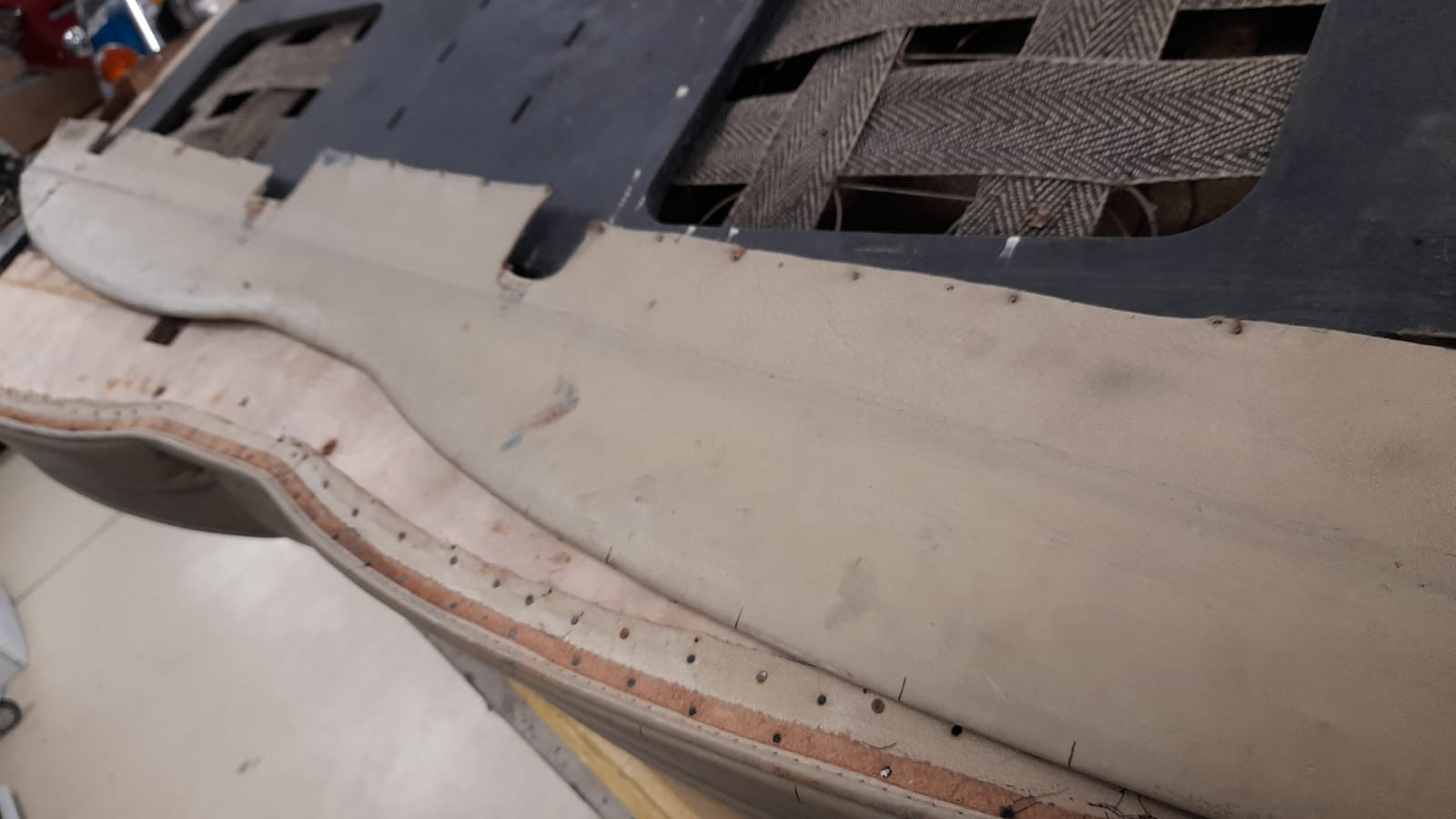 27032021 Bentley seat lydia back squab and skirt 6 1