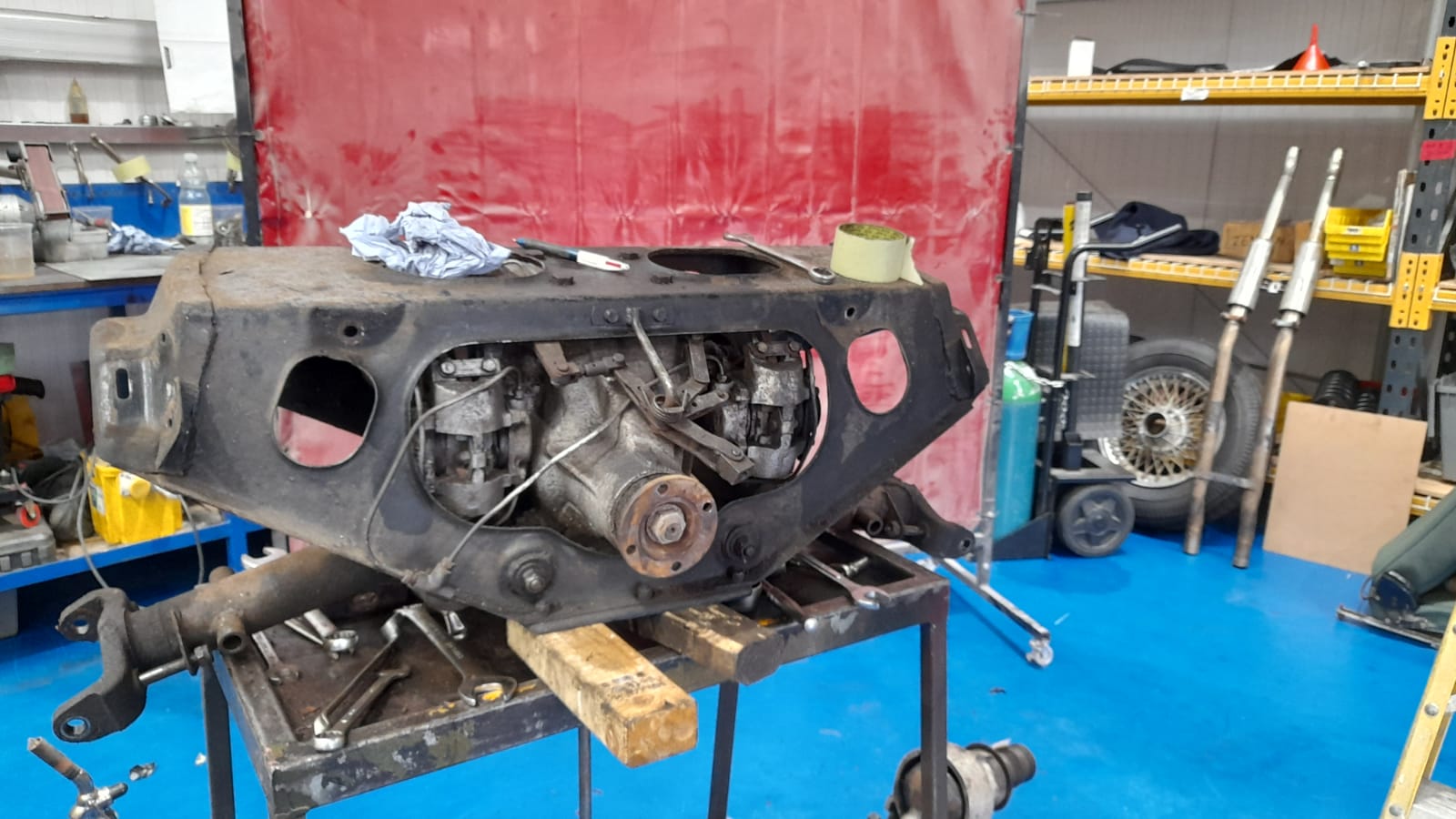 30062021 Green E Type stripping rear axel and welding 14 1