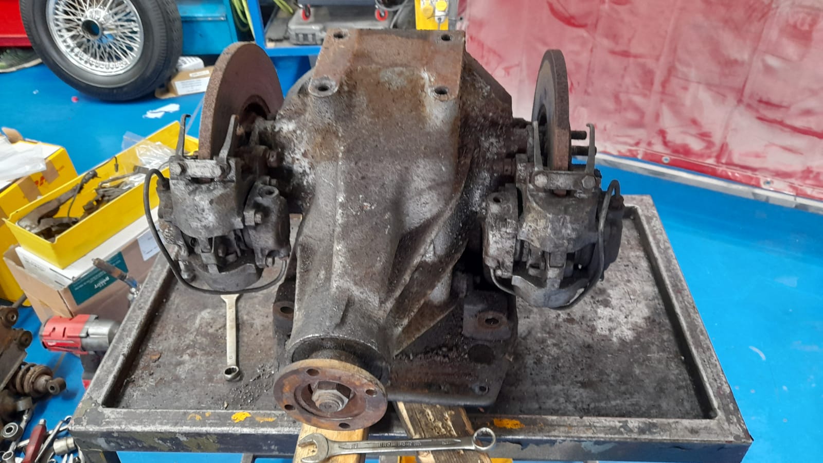30062021 Green E Type stripping rear axel and welding 19 1