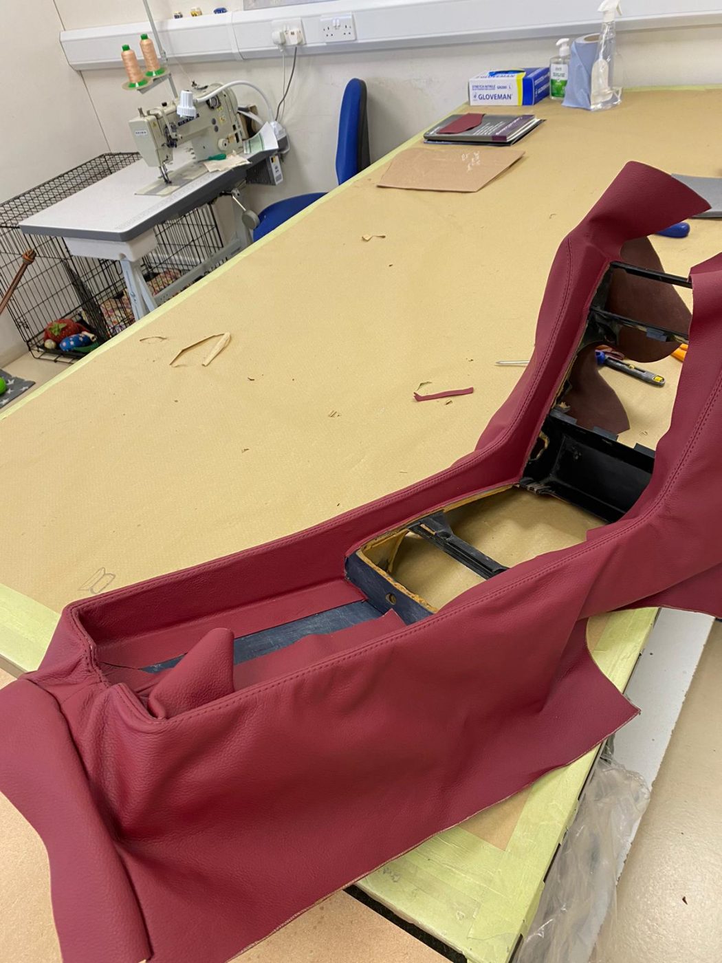 30062021 Mercedes 500SL centre console 8 1