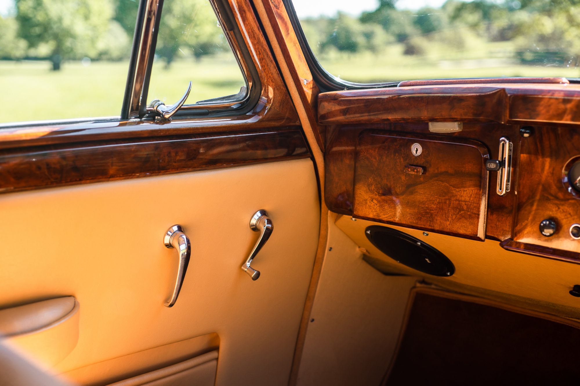 Helmingham Hall Jaguar MK1 017 1