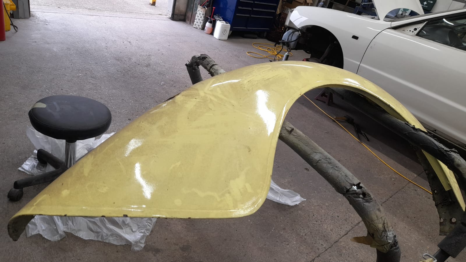 01072021 Yellow Riley stripping wings 5 1