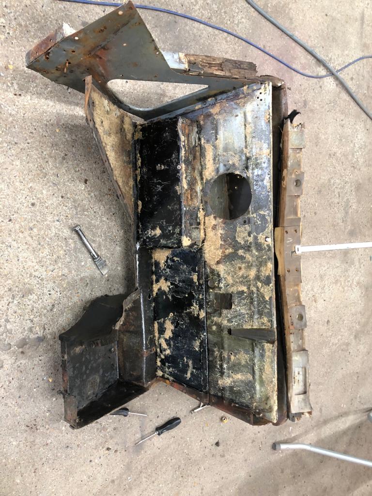 02072021 Yellow Riley dismantle and fabrication of new vent panel 18 1