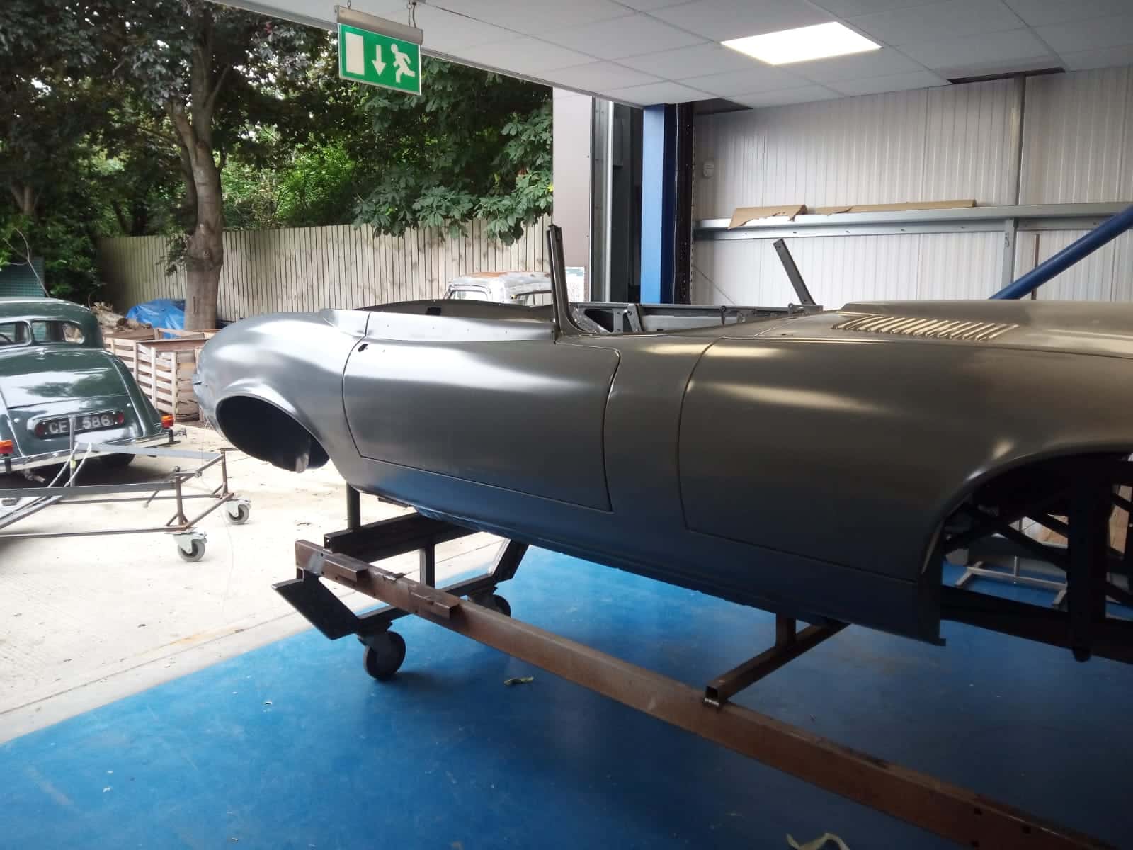 090721 1973 Jaguar E Type Roadster Series 3 Epoxy Primer 3 1