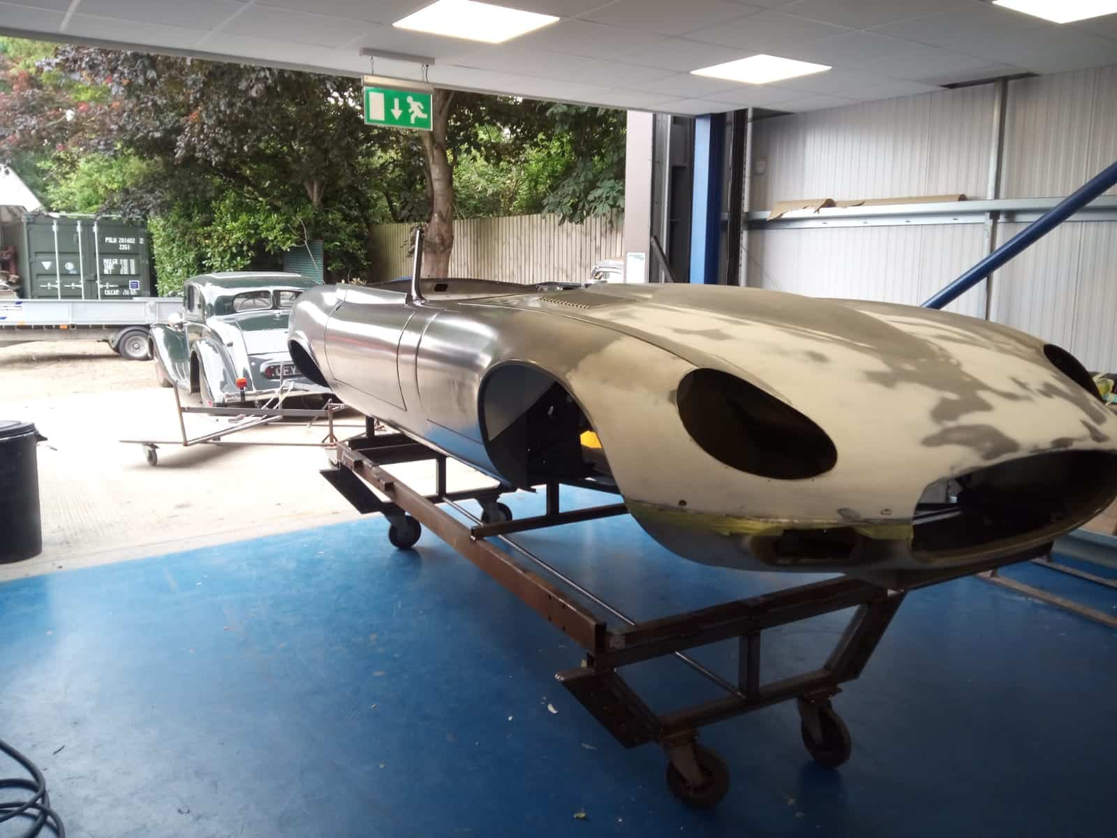 090721 1973 Jaguar E Type Roadster Series 3 Epoxy Primer 5 1