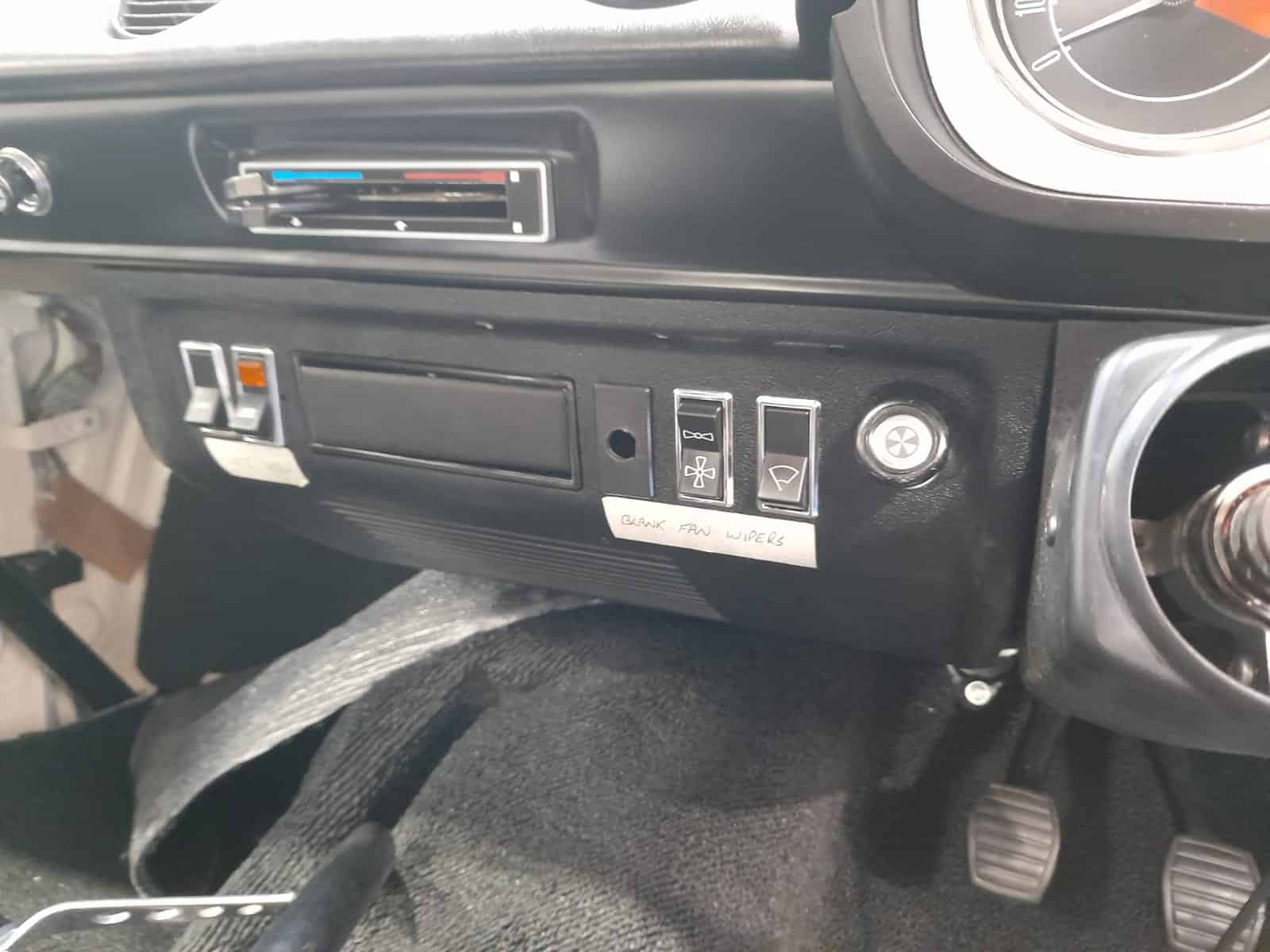 090721 Ford Escort Twin Cam Electrics 3 1