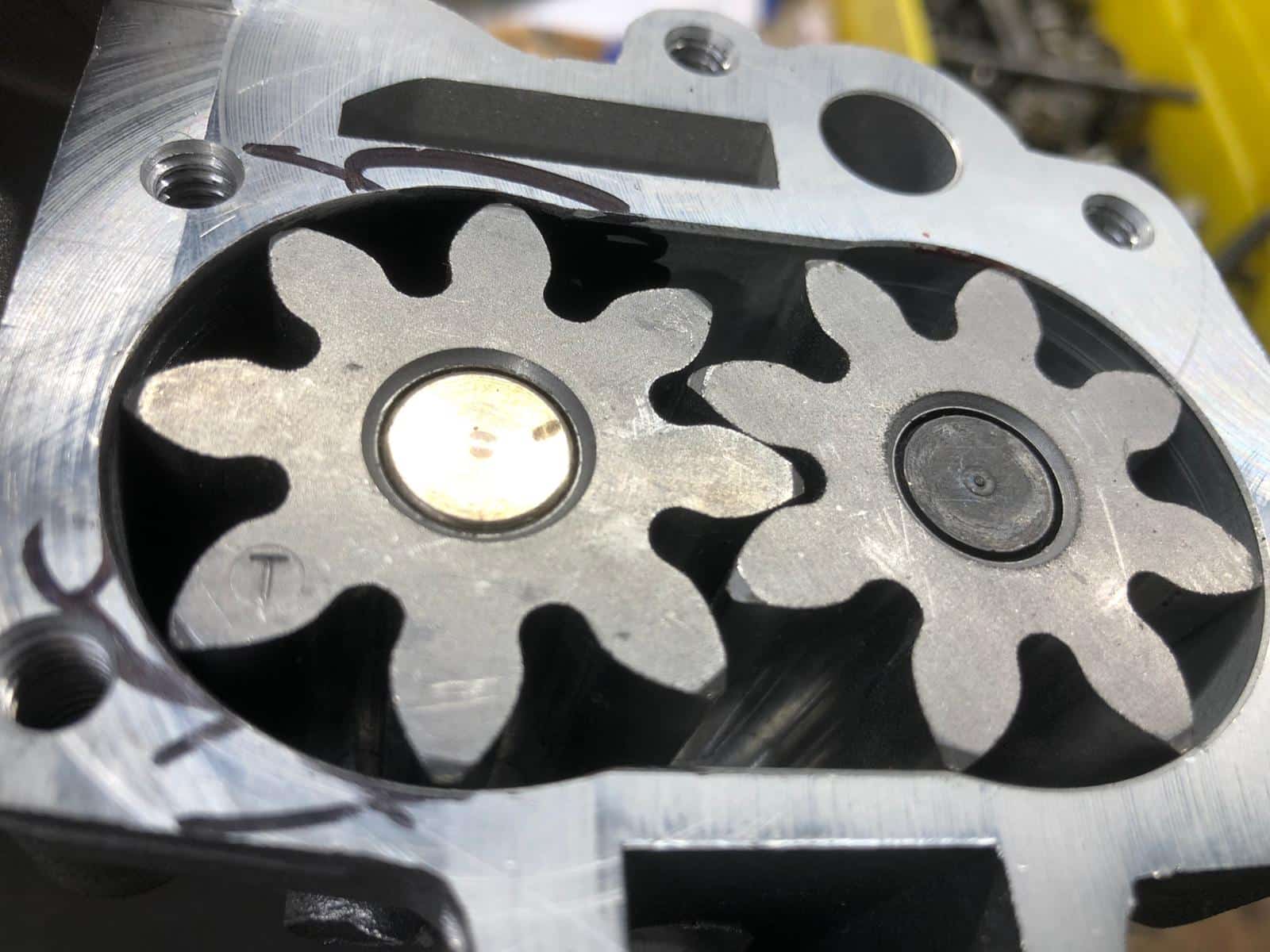 090721 MGB V8 Oil Pump and Oil Pump Drive 4 1