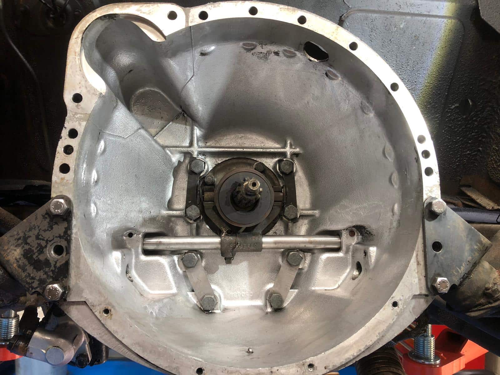 120721 Jaguar MkVII Gearbox Clean 1