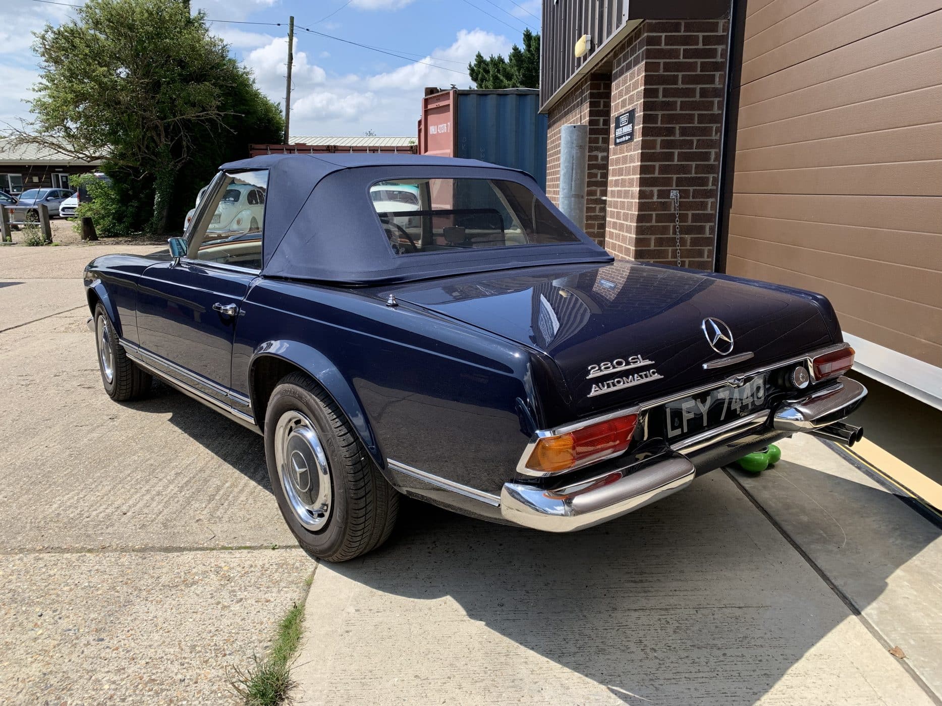 130721 1969 Mercedes 280SL 9 1