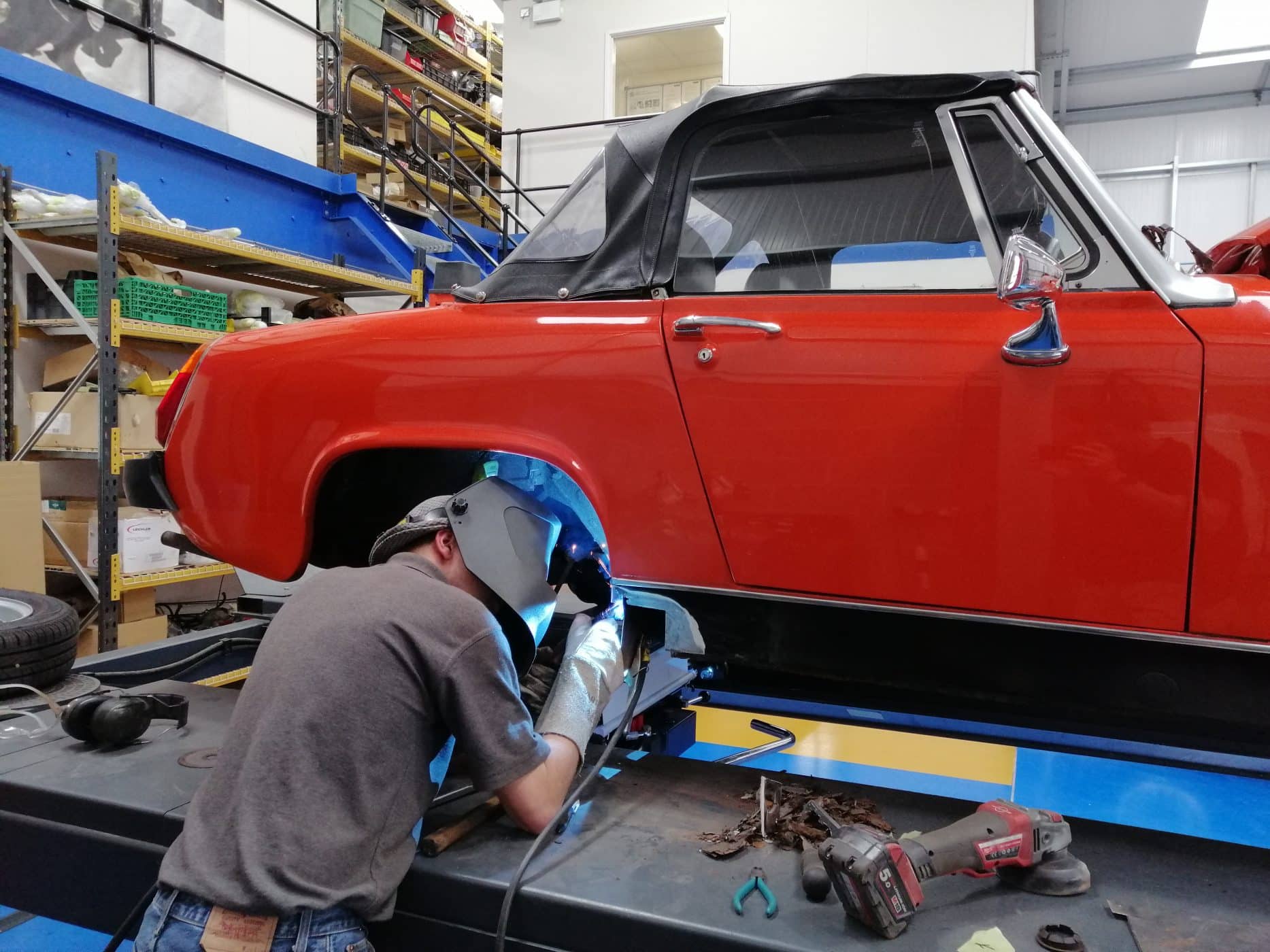 1979 MG Midget welding 1 1